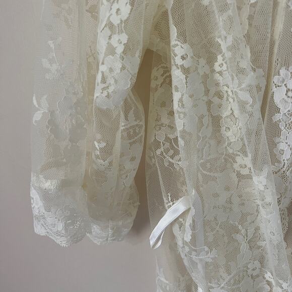 Victoria’s Secret Cream Lace Robe Size XS - Picture 3 of 6